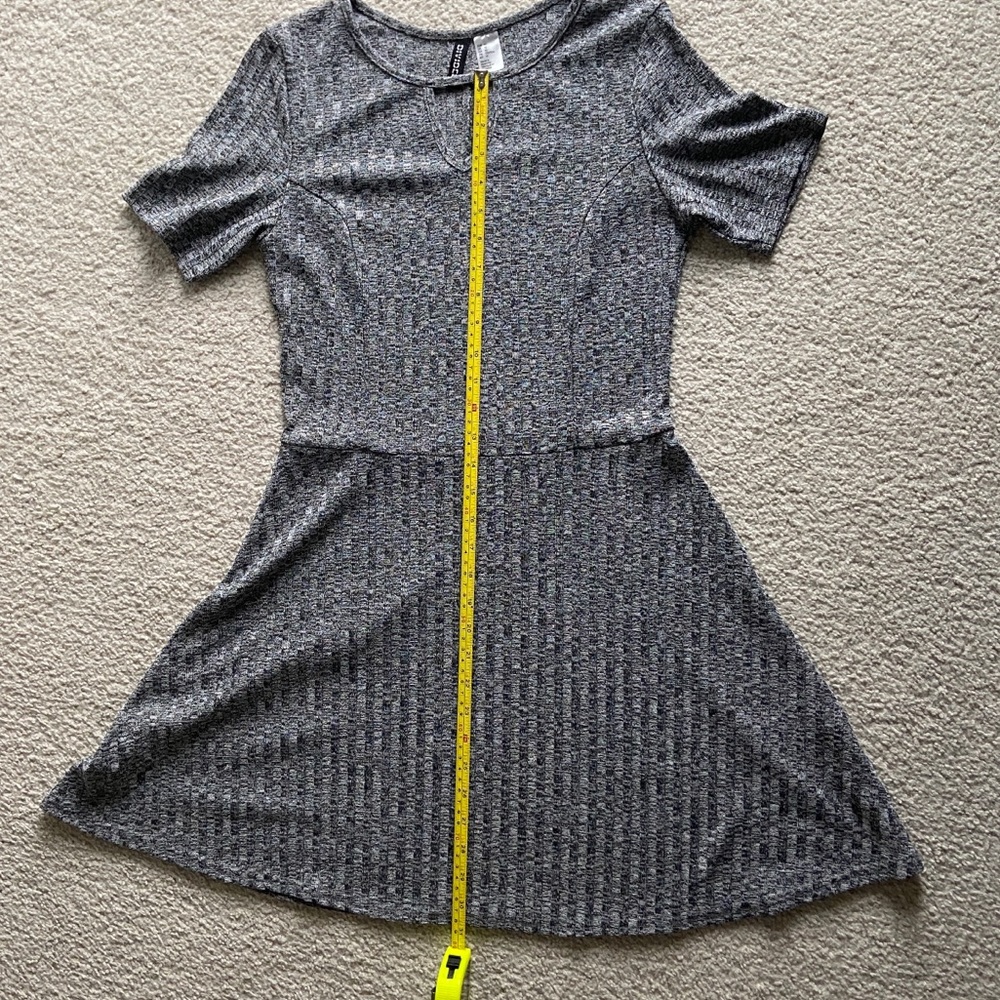 H&M ribbed jersey dress